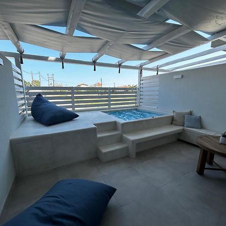 Calliopes By The Sea Boutique Suites Paralia Dionisiou Exterior foto