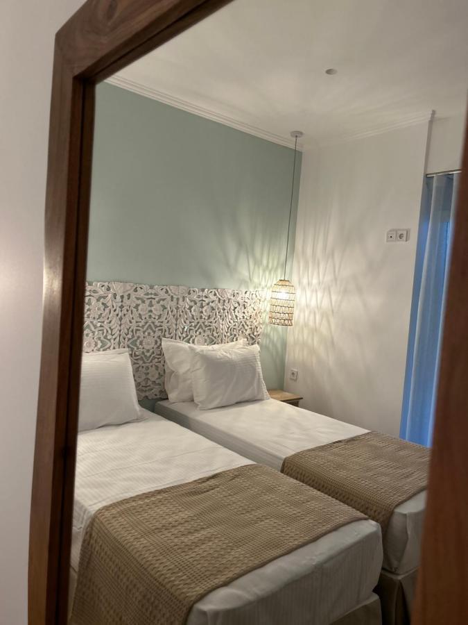Calliopes By The Sea Boutique Suites Paralia Dionisiou Exterior foto
