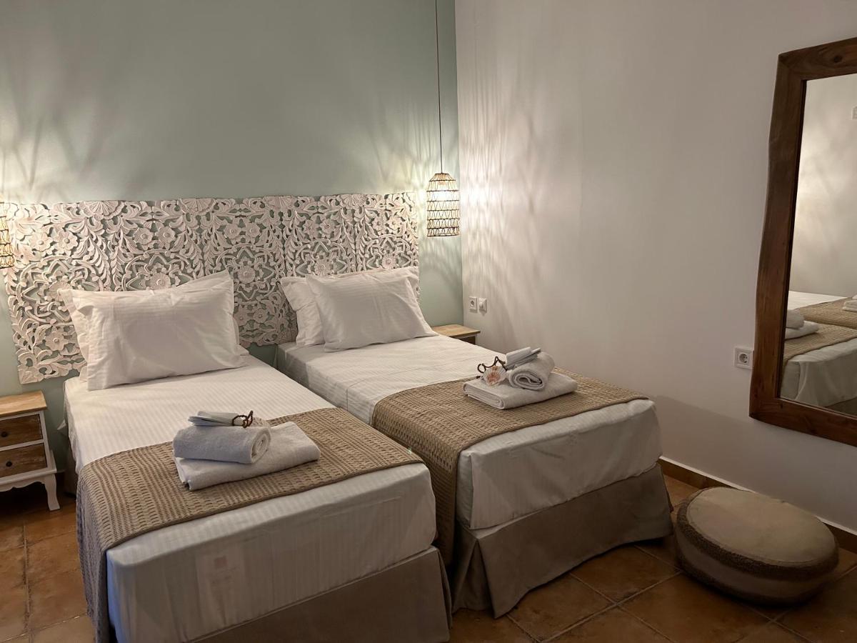 Calliopes By The Sea Boutique Suites Paralia Dionisiou Exterior foto